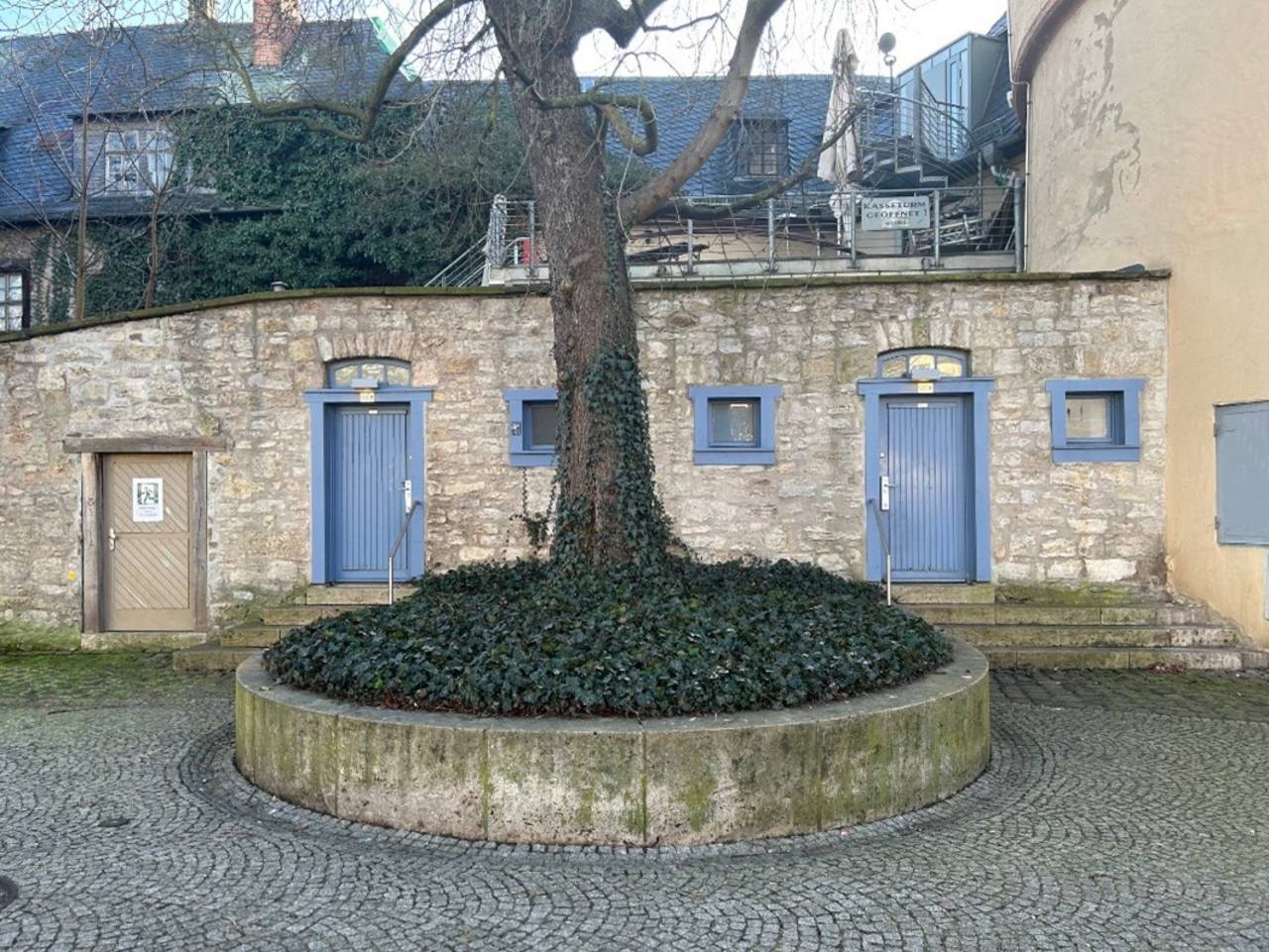 Öffentliche Toilette am Goetheplatz neben dem Kasseturm